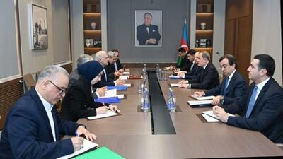  گفتگوی معاون عراقچی با وزیر خارجه آذربایجان درباره چشم انداز همکاری در حوزه حمل‌ونقل