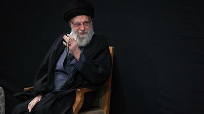  تصاویری از مراسم عزاداری شام شهادت حضرت زهرا(س) با حضور حضرت آیت‌الله خامنه‌ای