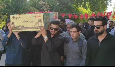  شهرکرد در بدرقه ستارگان گمنام یک صدا شد؛ موجی از اشک، پرچم و حضور مردمی