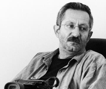  ۲۷ سال همکاری با کیارستمی و ۲۸ عکسی که در پوستر فیلم‌ها نمایان شد