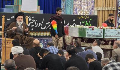  عضو مجلس خبرگان رهبری: مکتب فاطمه(س) عزت و شهادت است