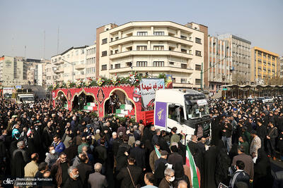  مراسم تشییع پیکرهای مطهر 100 شهید گمنام در تهران-2