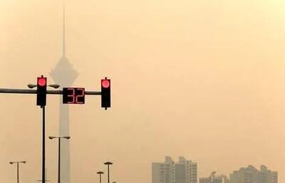  غیب شدن برج میلاد در میان آلودگی تهران؛ ساعتی قبل/ عکس