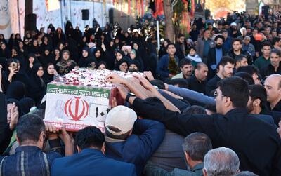  خاکسپاری پیکر شهید گمنام دفاع مقدس در دانشگاه فرهنگیان یاسوج