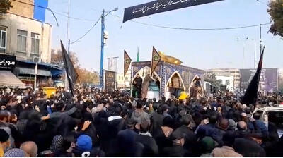  طنین شعار«مرگ بر آمریکا» در مراسم تشییع شهدای گمنام در ارومیه