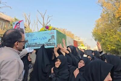  تشییع باشکوه پیکر مطهر شهدای گمنام در تبریز