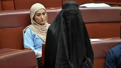  اقدام توهین‌آمیز سناتور استرالیایی علیه مسلمانان + عکس