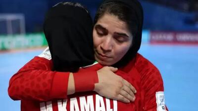  اشک های دختر ایرانی سوژه گزارشگر شد! (عکس)