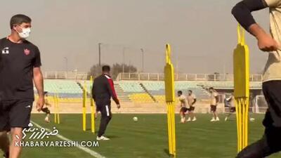  ویدیو| تمرین پرسپولیس در هوای آلوده با ماسک! - پارس فوتبال
