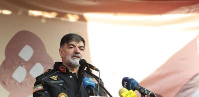  سردار رادان: حل مشکلات بدون بازگشت به روحیه شهادت، اخلاق، بصیرت و معنویت امکان‌پذیر نیست