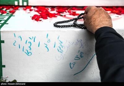  تشییع پیکر پاک و مطهر 8 شهید گمنام در اهواز - تسنیم