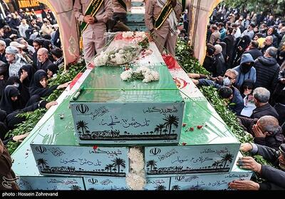  تشییع پیکر 6 قهرمان گمنام در سالروز شهادت حضرت زهرا(س) در همدان - تسنیم