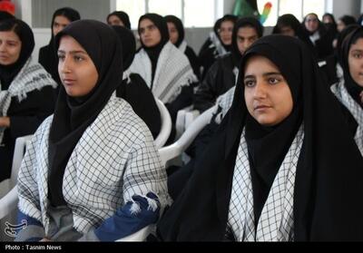  بیعت فاطمی دانش‌آموزان کاشانی با شهدا/یادواره لاله‌های آسمانی برگزار شد فیلم - تسنیم