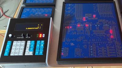  اولین ‌ریزپردازنده ‌جهان ‌۵۴ ساله شد؛ ‌نمایش حافظه رام ۴۰۰۱، ۴۰۰۲ و ۴۰۰۳ در ماشین‌حساب بازسازی‌شده