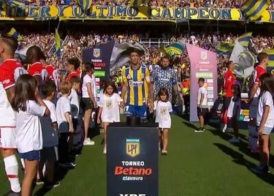  پرحاشیه‌ترین قهرمانی فوتبال جهان!