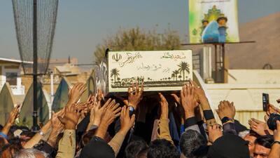  ۲ آلاله زهرایی در کهف‌الشهدای زیباشهر و بوستان شهدای والفجر شیراز آرام گرفتند