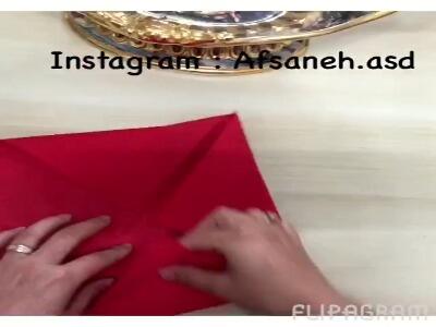  آموزش تزیین دستمال سفره به شکل پیراهن مردونه