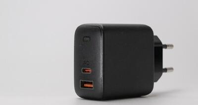  رنگ نارنجی درگاه USB به چه معناست؟