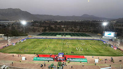  رجبی: با این زمین‌های آشغال بهتر است فوتبال را تعطیل کنند