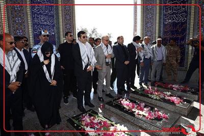  ادای احترام دنیامالی به شهدای جزیره ابوموسی