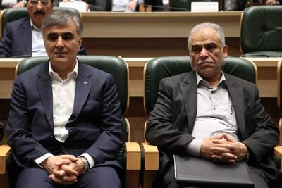  اعتراف به انضباط پولی و مالی دولت سیزدهم