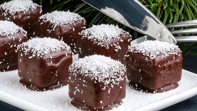  طرز تهیه دسر شکلاتی سه سوته، بدون نیاز به پخت فقط با چند ماده اولیه !