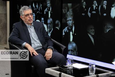  کرباسچی: مسئله اصلی فیلترینگ است نه سیم‌کارت سفید/ اینترنت آزاد حق همه مردم است نه گروهی محدود