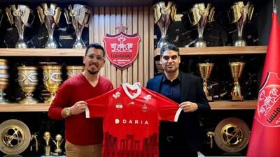  «جولیانو والیم» با پرسپولیس قرارداد بست