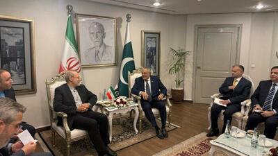  علی لاریجانی: مسیر تجارت ایران و پاکستان باید به هدف ۱۰ میلیارد دلار برسد