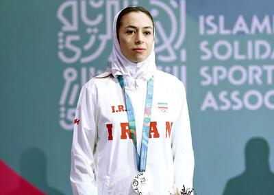  مدال خودم است، دوست داشتم به رهبر انقلاب تقدیم کنم | حرف فحاش ها و منافقین برایم مهم نیست