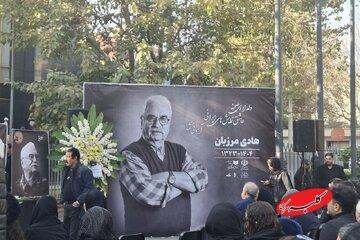  اکبر زنجانپور: هادی مرزبان آن‌قدر رنج کشید که نمی‌دانم خوب شد رفت یا بد/ ایرج راد: توقیف «تانگوی تخم‌مرغ داغ» باعث سکته مغزی او شد - کلبه سرگرمی