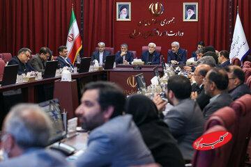  معاون اول رئیس جمهوری: تا چه زمانی می‌خواهیم تورم دورقمی داشته باشیم؟/ فرار مالیاتی دانه درشت ها را باید ریشه کن کرد - کلبه سرگرمی