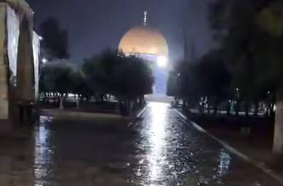  فیلم/ بارش باران همراه با طنین اذان صبح در مسجدالاقصی