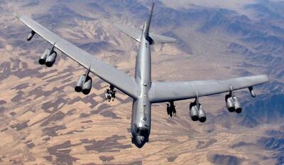  بمب‌افکن B-52 آمریکایی در آستانه ورود به ونزوئلا + فیلم