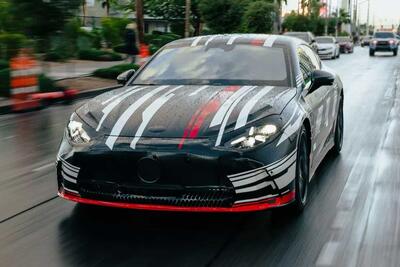  اولین نمایش هایپرسدان برقی مرسدس AMG GT با ۱۳۰۰ اسب بخار - پدال