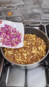  فیلم طرز تهیه چای میوه‌ای خانگی با سیب و بِه