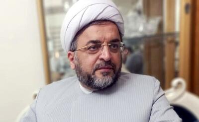  استاد هادی سروش: مگر حکومت‌های وقت، اجازه تجمع به شیعه می‌دادند که جلسه روضه و عزا برای زهرای اطهر (س) برپا شود؟! / ائمه(ع) بیش از ۲۰۰ سال، از ظلمی که حاکمان داشتند در «تقیه» به سر می‌بردند