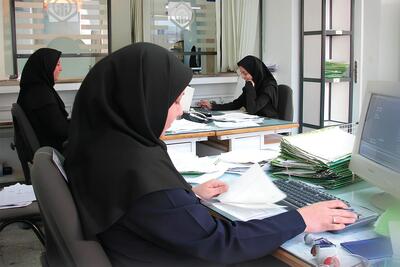  درباره آسیب های پنهانی که کارمندان در محیط های اداری با آن درگیر هستند | فرسودگی تدریجی پشت میزهای اداری