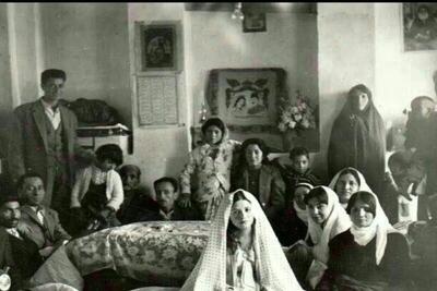  آواز شاد؛ تو عروسی دهه پنجاه آقاهه اومده قسمت زنونه با شرم و سرافکندگی چه رقصی میره