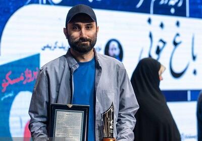  از نویسنده ابوالمشاغل آبی گرم نمی‌شود - تسنیم