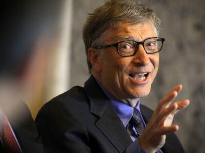  بیل گیتس: ربات‌هایی که جای انسان را می‌گیرند باید مالیات بدهند