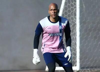  دومین دروازه بان آماده در اختیار تارتار (عکس)