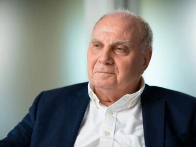  بایرن علیه بارسا: اگر در بوندسلیگا بودند، اخراج می‌شدند!