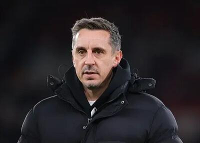  خشم اسطوره منچستر: وقتمان را تلف می‌کنیم