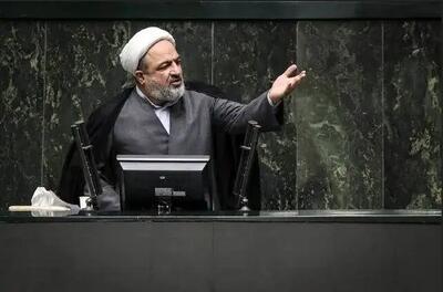  رسایی: پزشکیان پذیرفت لایحه اصلاح قانون به کارگیری افراد در مشاغل حساس را پس نگیرد