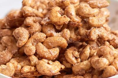  مزه‌دار کردن بادام هندی در خانه