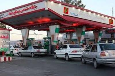  تصویری از صف عجیب بنزین بعد از خبر گرانی!