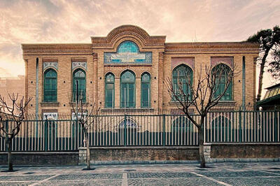  فیروزبهرام، مدرسه‌ای که یک هندی برای تهران ساخت
