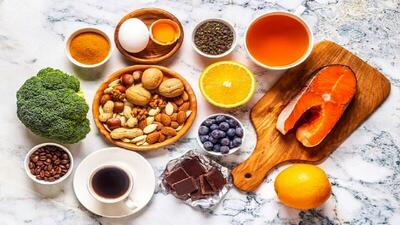  غذا‌هایی که به موهایتان آسیب می‌زنند