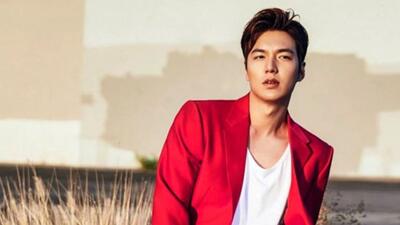  نگاه روز | لی مین هو در سال ۲۰۰۹ با تیپ متفاوت در پشت‌صحنه سریال «پسران فراتر از گل» 🌟